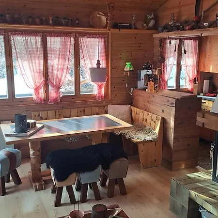 Alp Chnorz Penthouse Saentis شقة